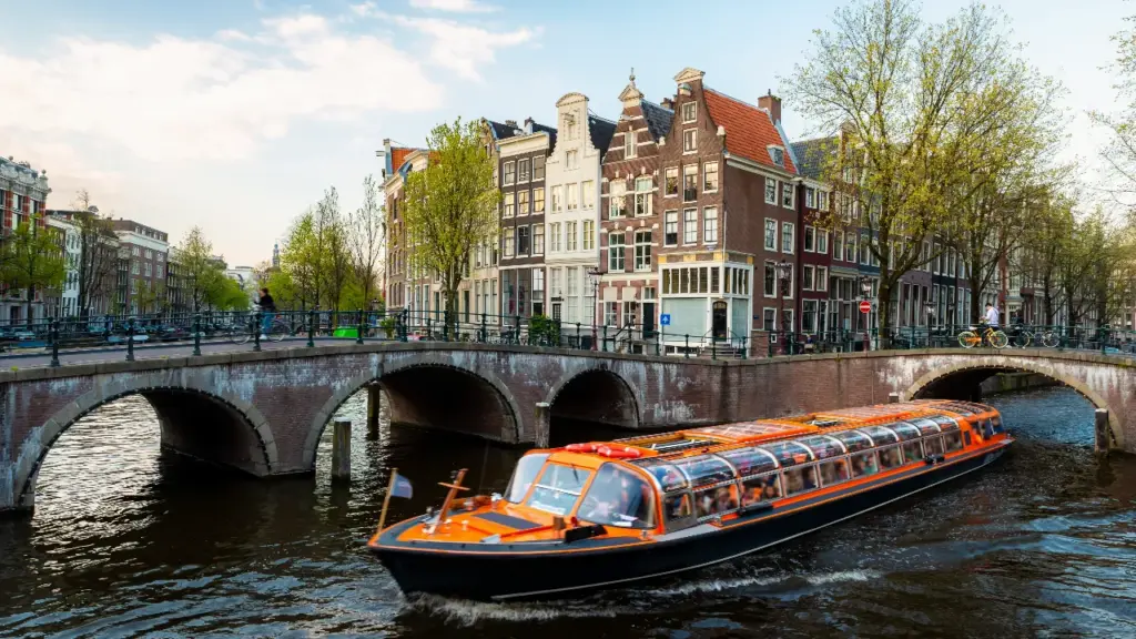 Amsterdam Canal Boat Tours
