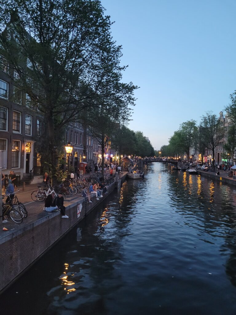 De Wallen (Red Light District & Binnenstad)