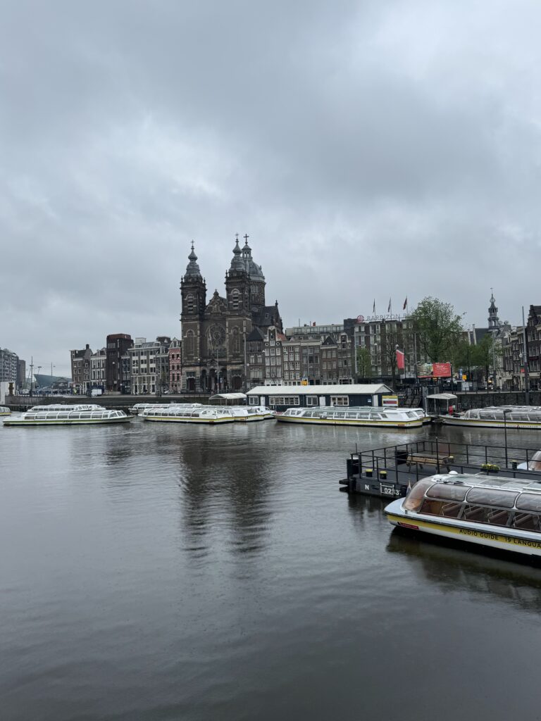 Damrak Waterfront