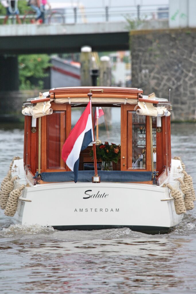 Types of Amsterdam Canal Cruises