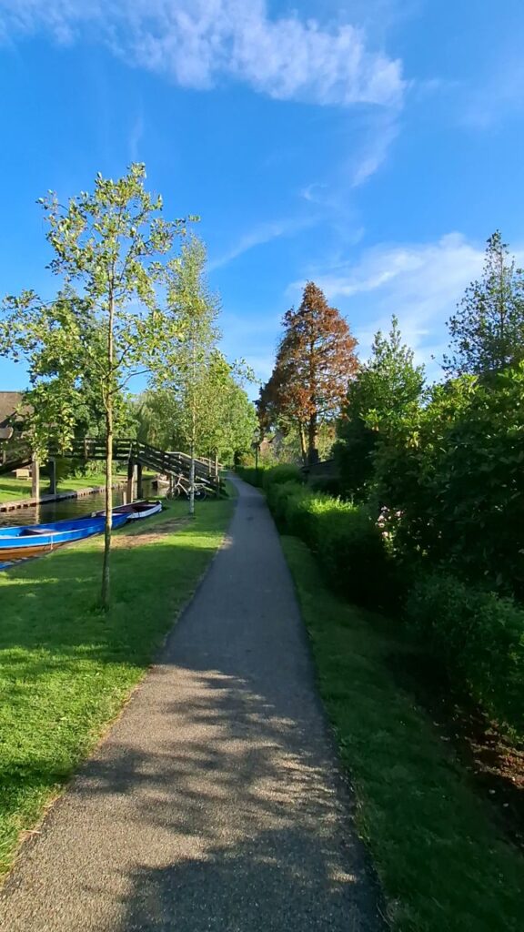 Giethoorn Village Overview